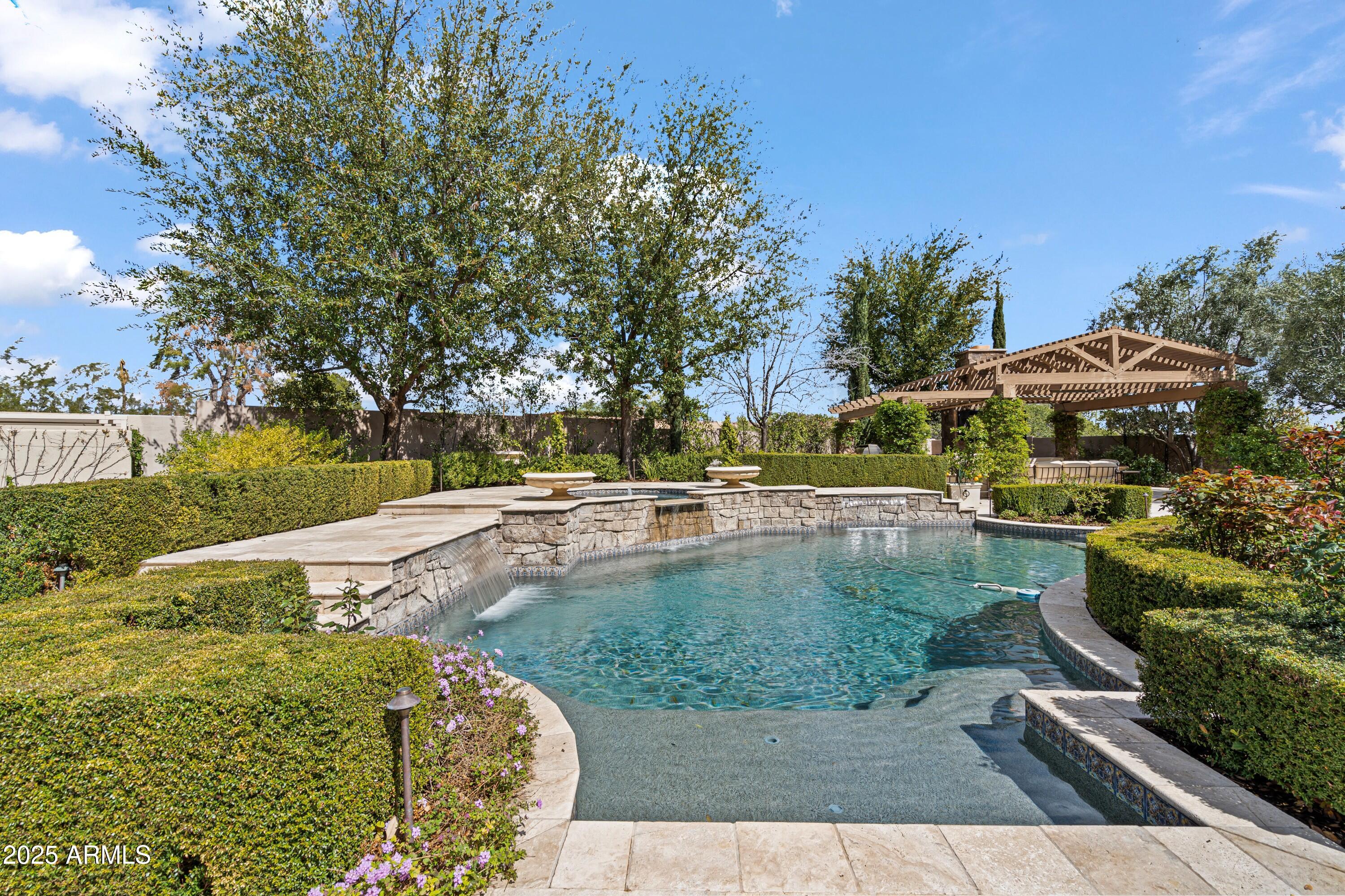 SUNBURST FARMS EAST 6 - Residential