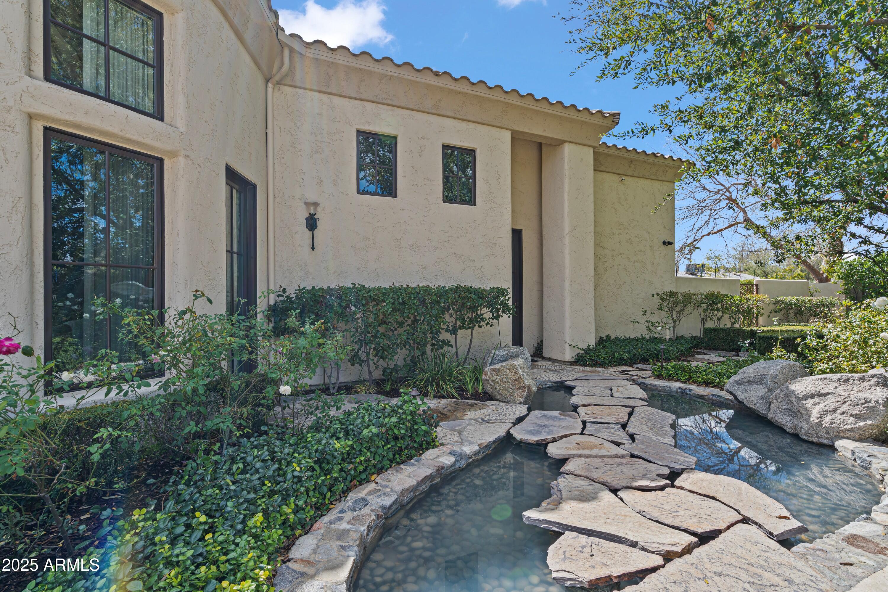 SUNBURST FARMS EAST 6 - Residential
