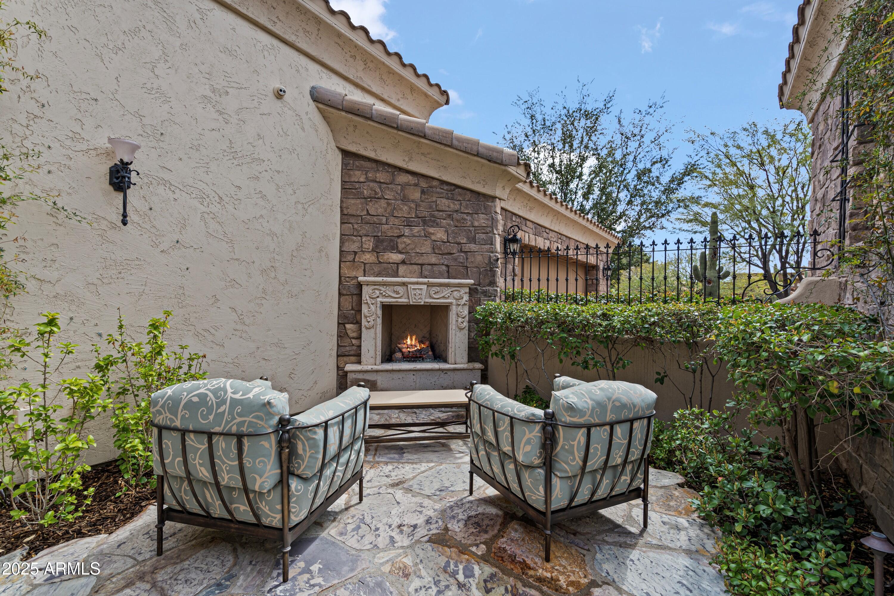 SUNBURST FARMS EAST 6 - Residential