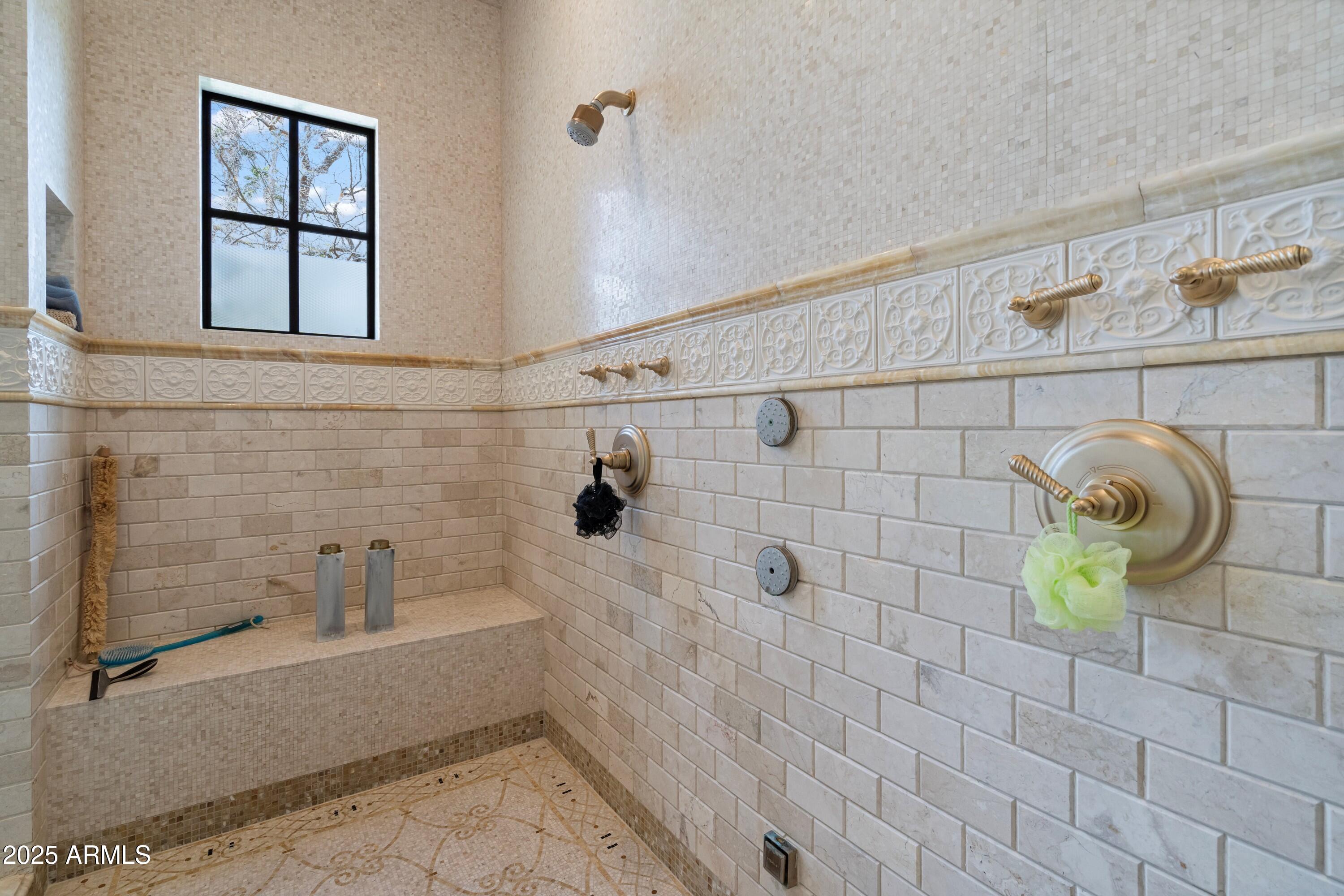 SUNBURST FARMS EAST 6 - Residential