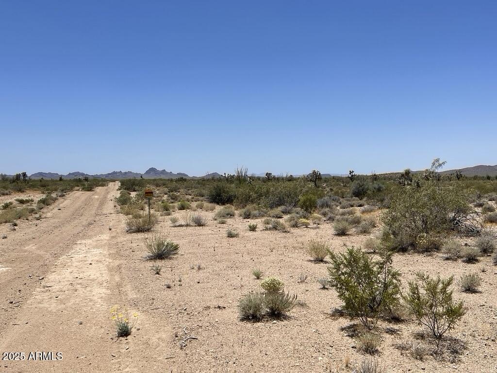 FRONTIER VALLEY - Land