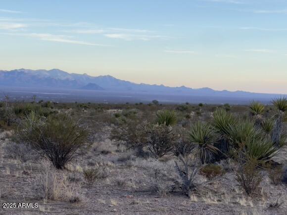 FRONTIER VALLEY - Land