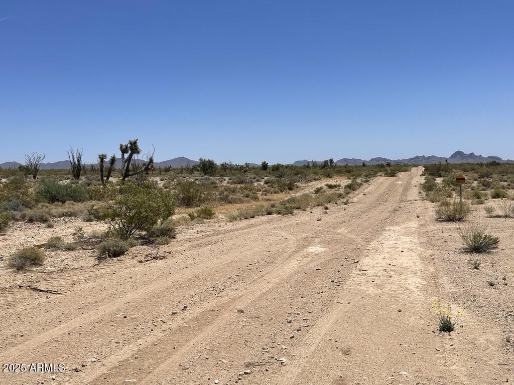 FRONTIER VALLEY - Land