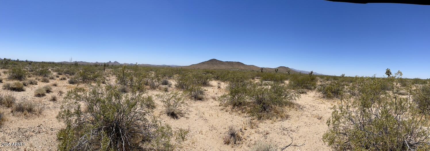 FRONTIER VALLEY - Land