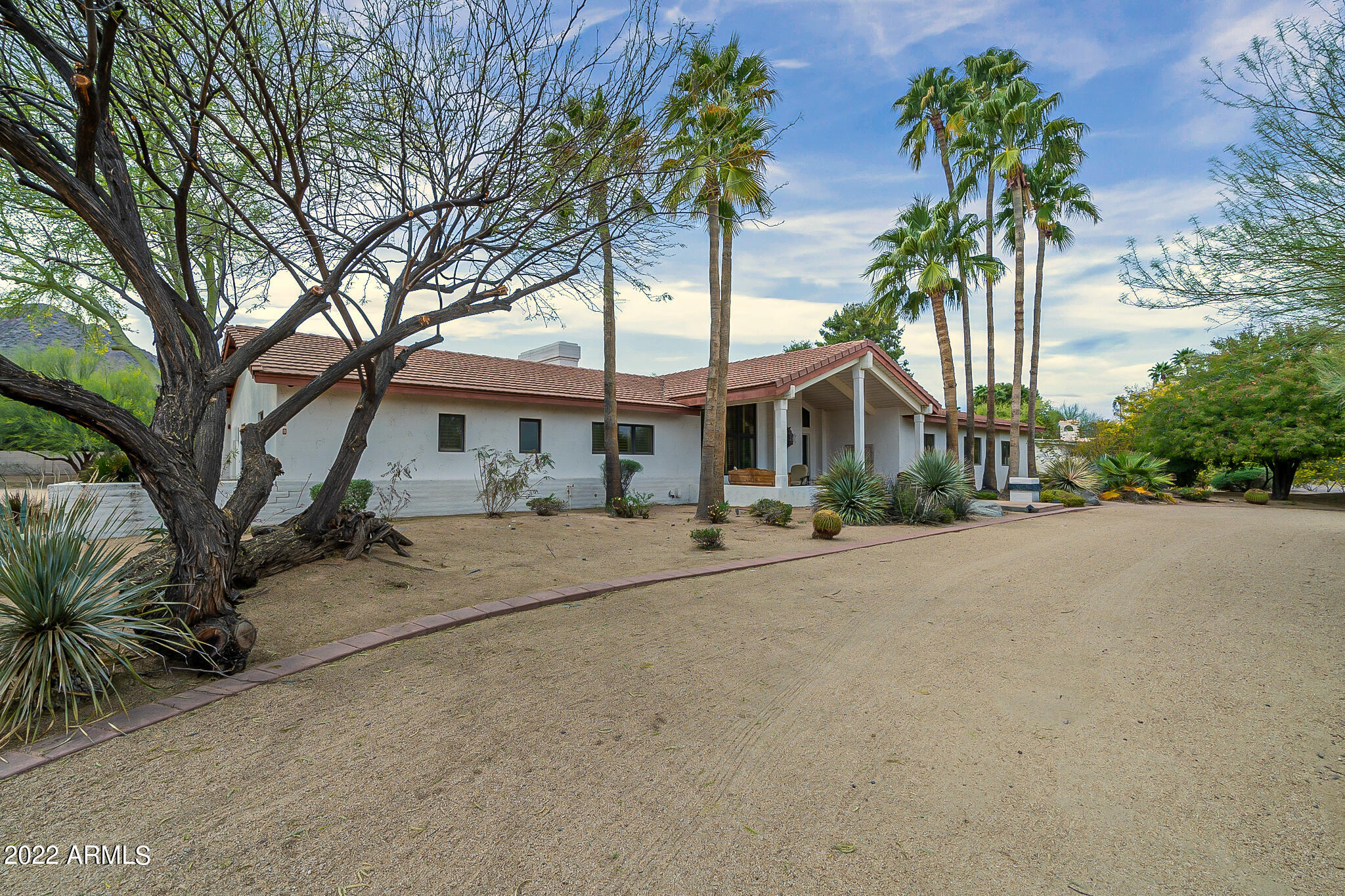 CASA BLANCA ESTATES LOT 20-37 & TR A - Residential