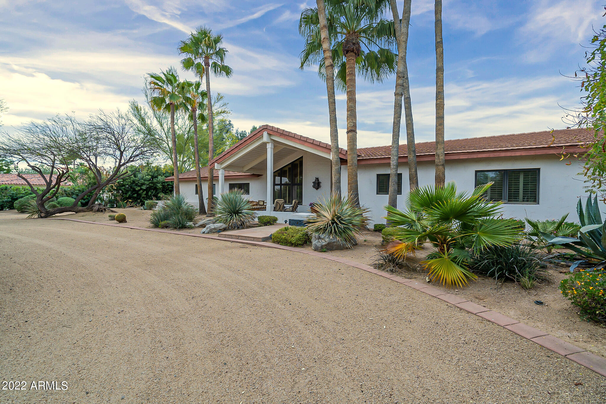 CASA BLANCA ESTATES LOT 20-37 & TR A - Residential
