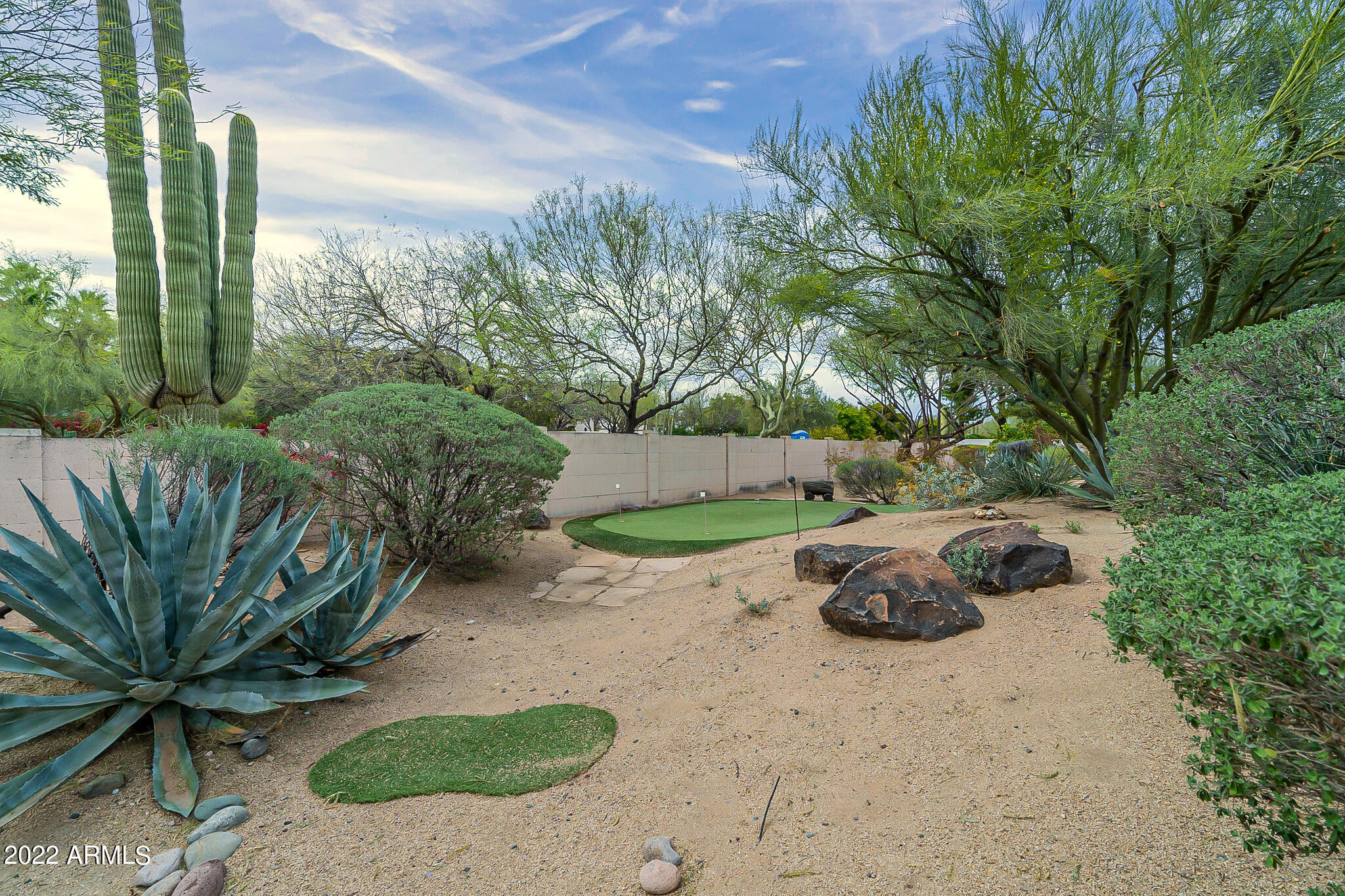 CASA BLANCA ESTATES LOT 20-37 & TR A - Residential