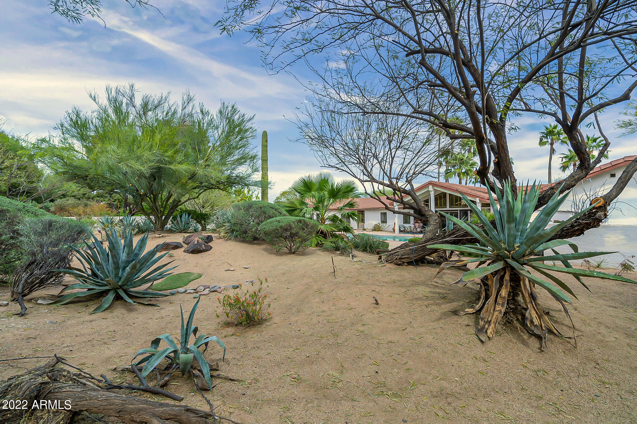 CASA BLANCA ESTATES LOT 20-37 & TR A - Residential