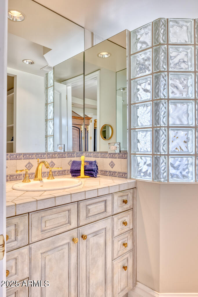 VAQUERO DRIVE AT GAINEY RANCH LOT 1-21 TR A - Residential