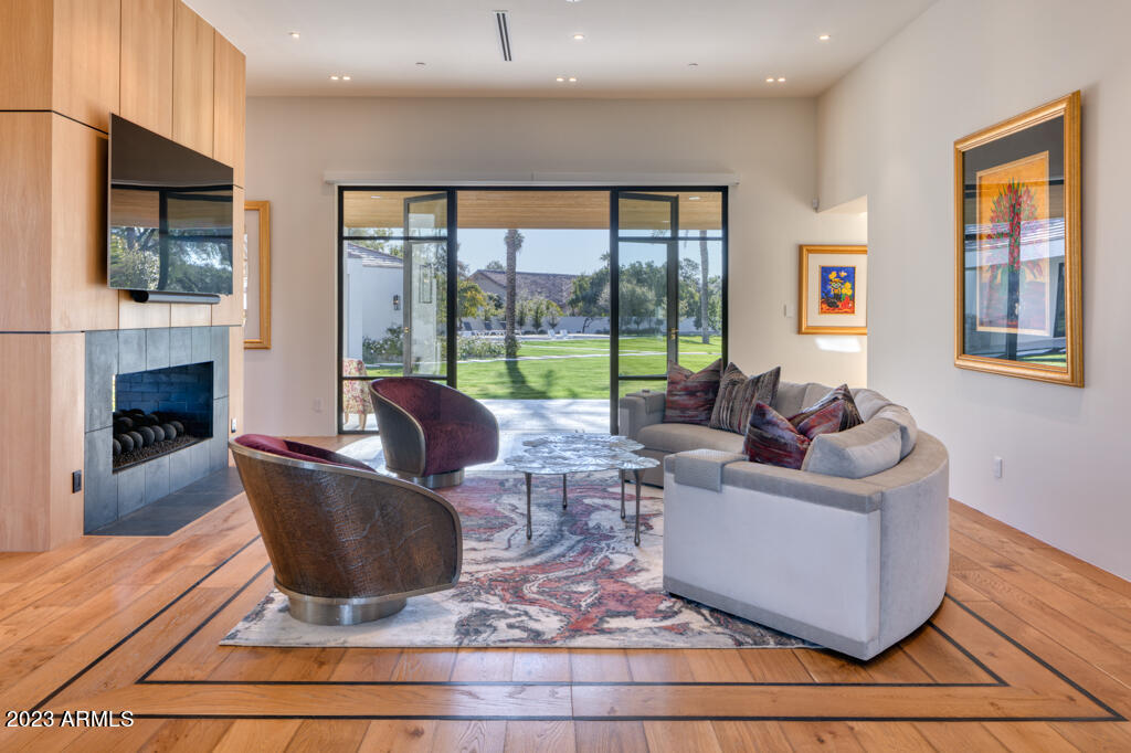 MORNING GLORY ESTATES - Residential