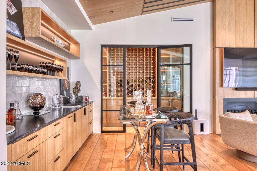MORNING GLORY ESTATES - Residential