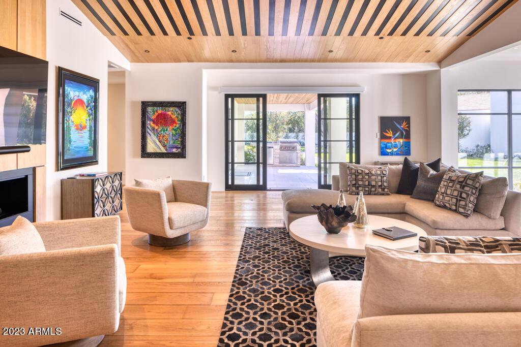 MORNING GLORY ESTATES - Residential