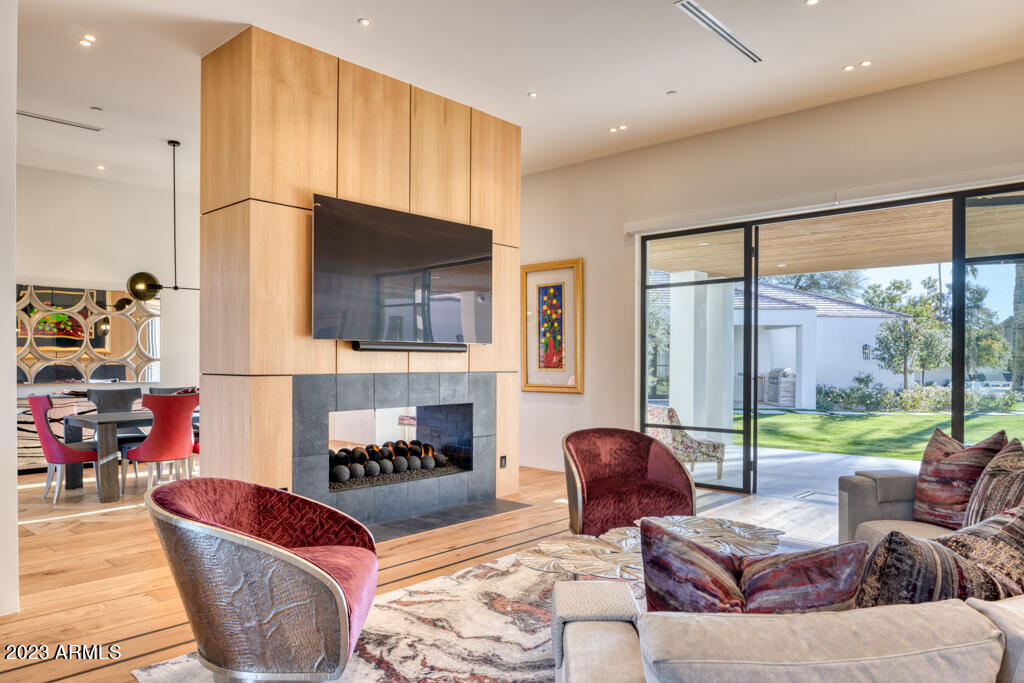 MORNING GLORY ESTATES - Residential