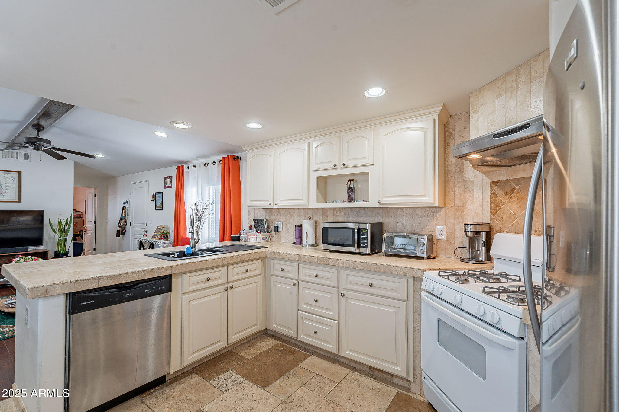 Hacienda Solano RV Park - Residential