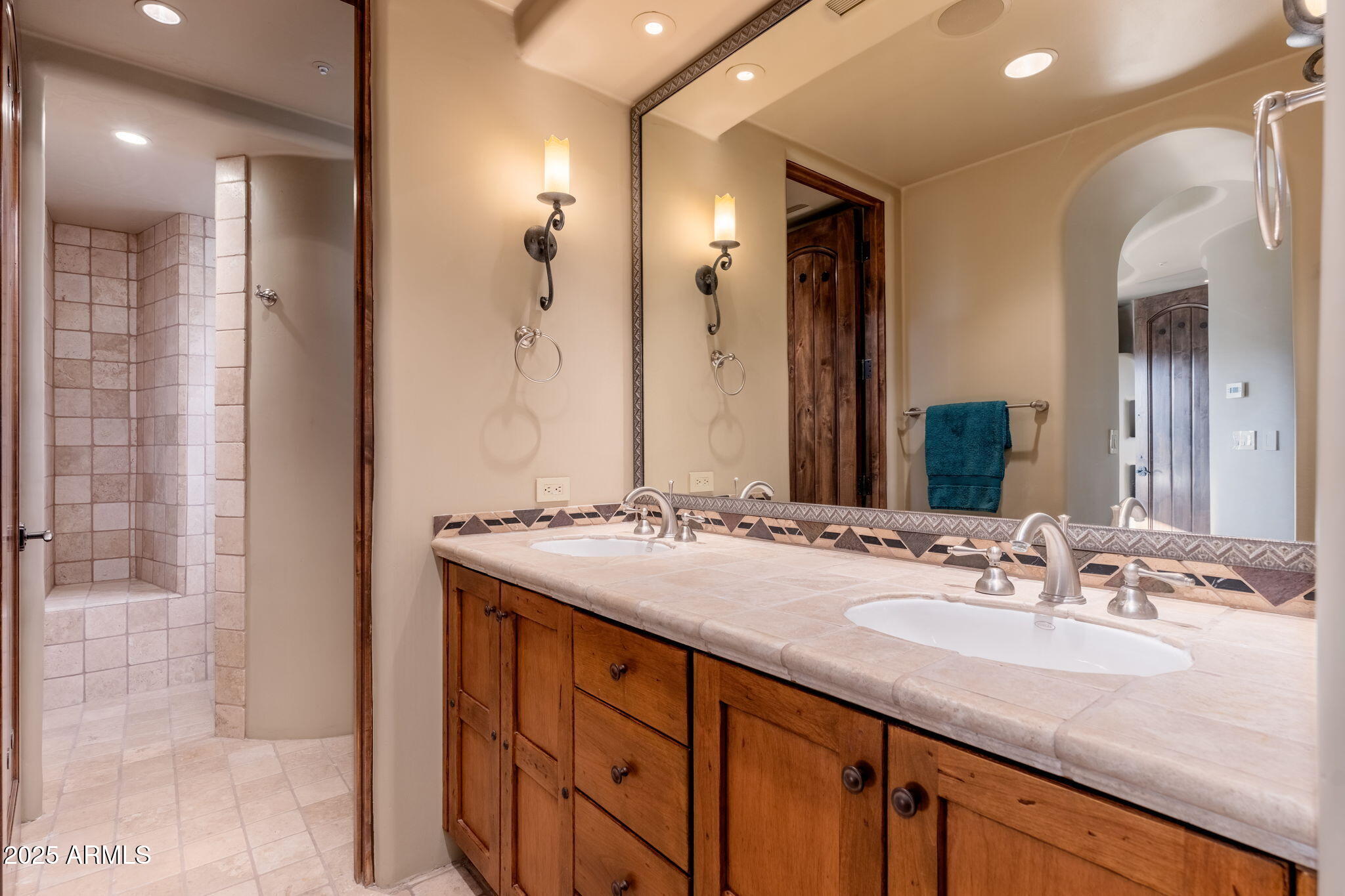 PINNACLE CANYON AT TROON NORTH - Residential