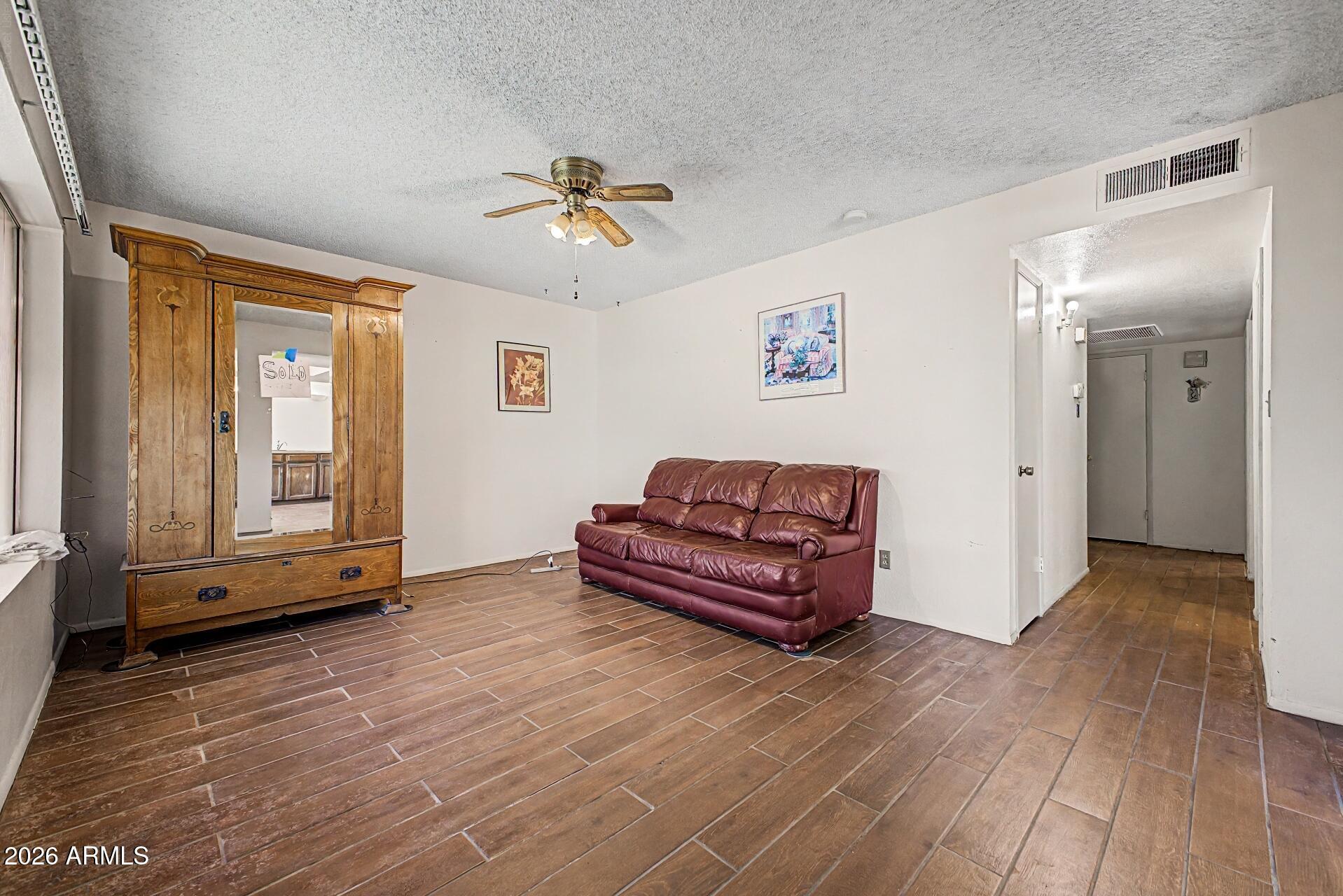 COUNTRYSIDE ESTATES - Residential