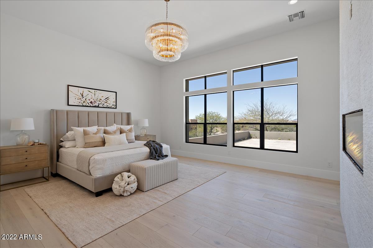 DESERT MOUNTAIN PHASE 1 UNIT 2 LOT 206-335 TR A - Residential
