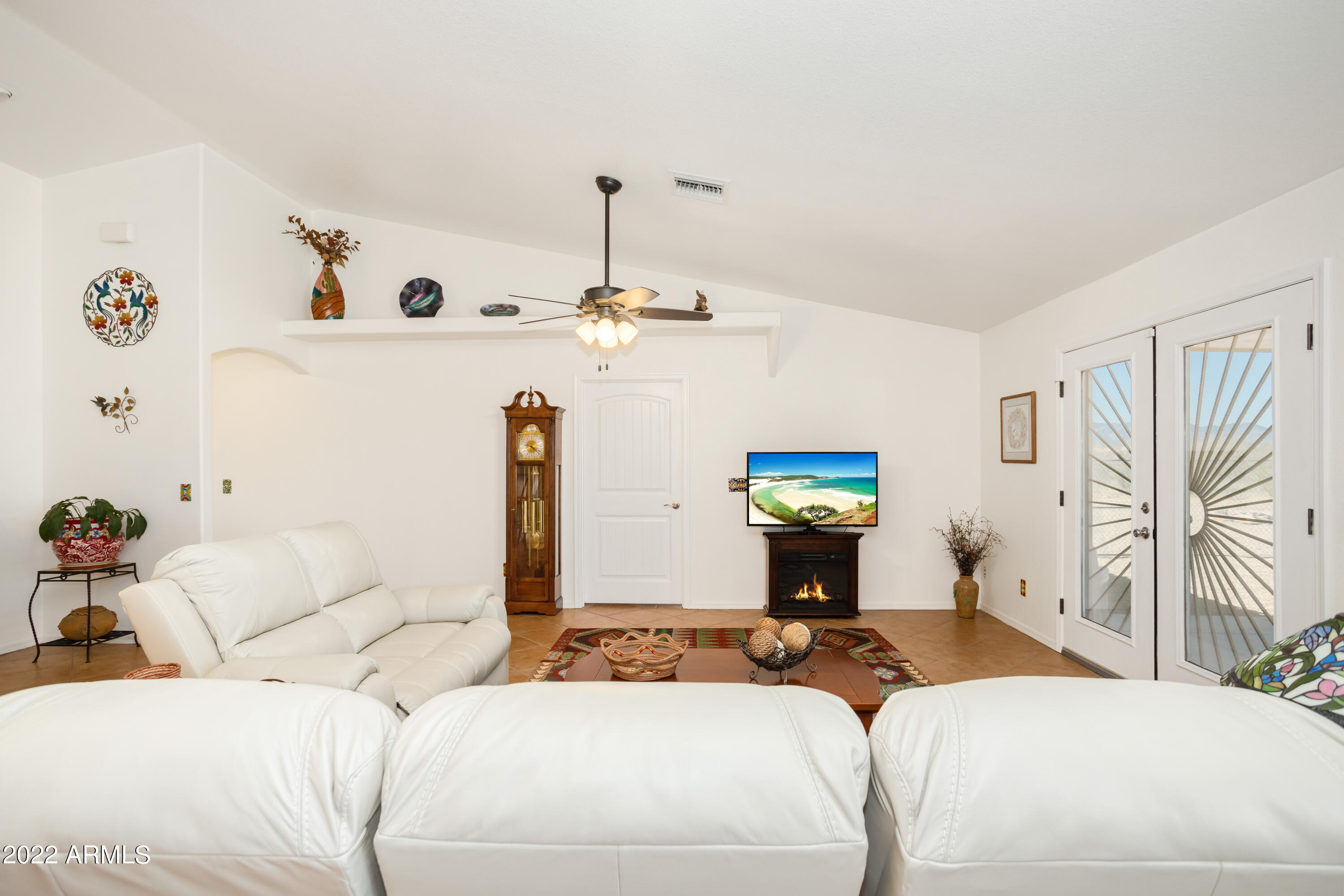 THE SAN IGNACIO BABOCOMARI LAND GRANT - Residential