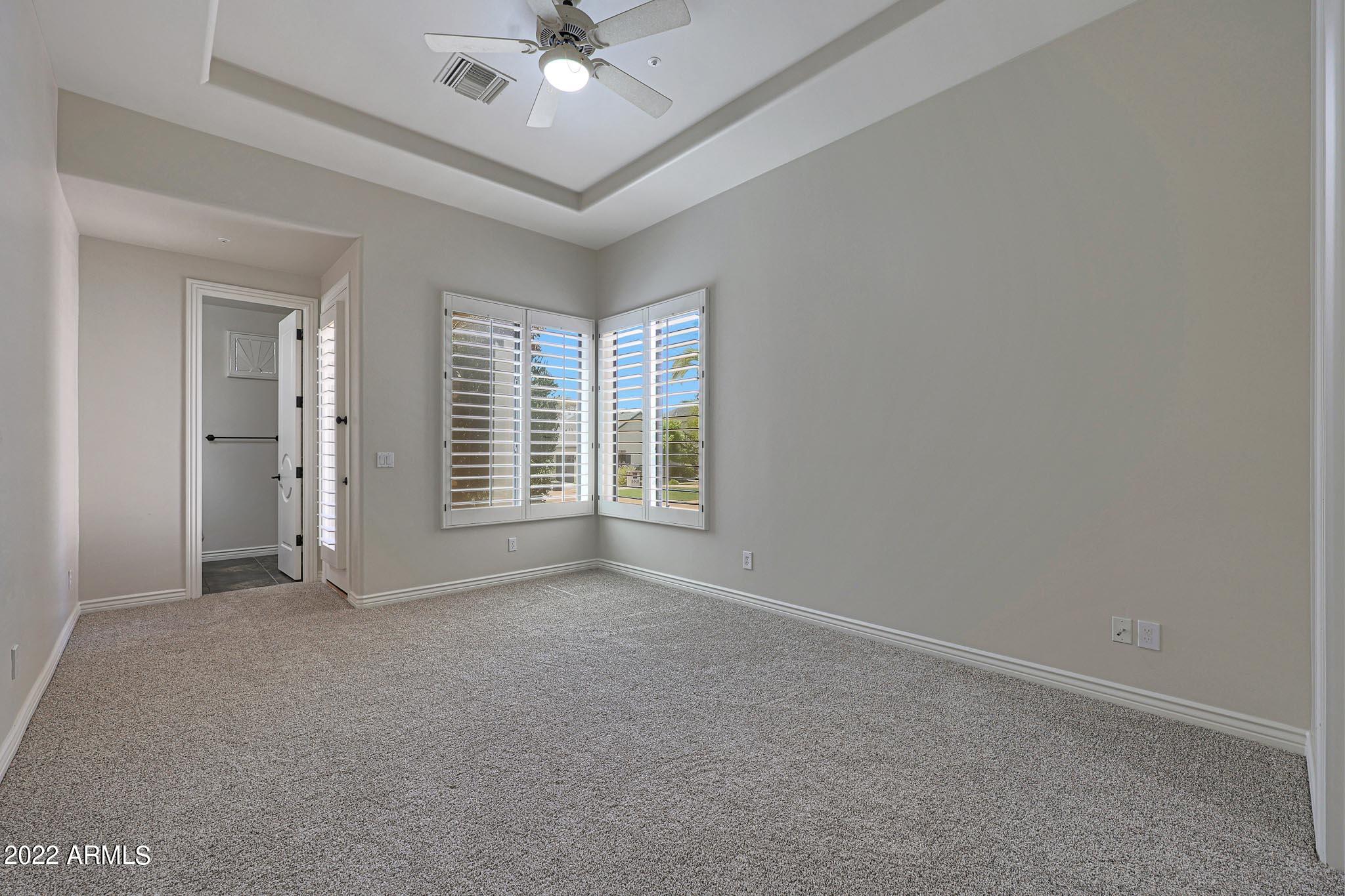 ROYAL VIEW - Residential