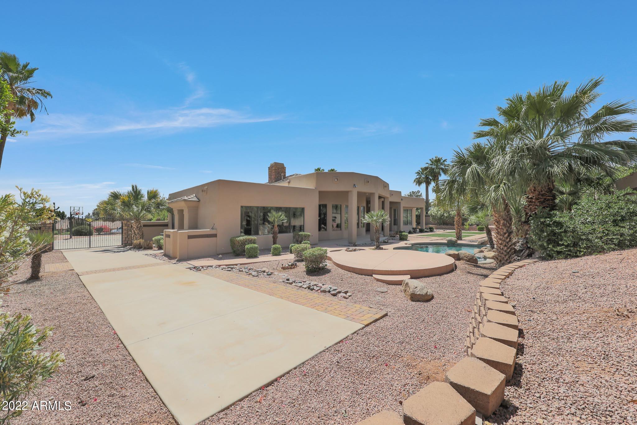 ROYAL VIEW - Residential