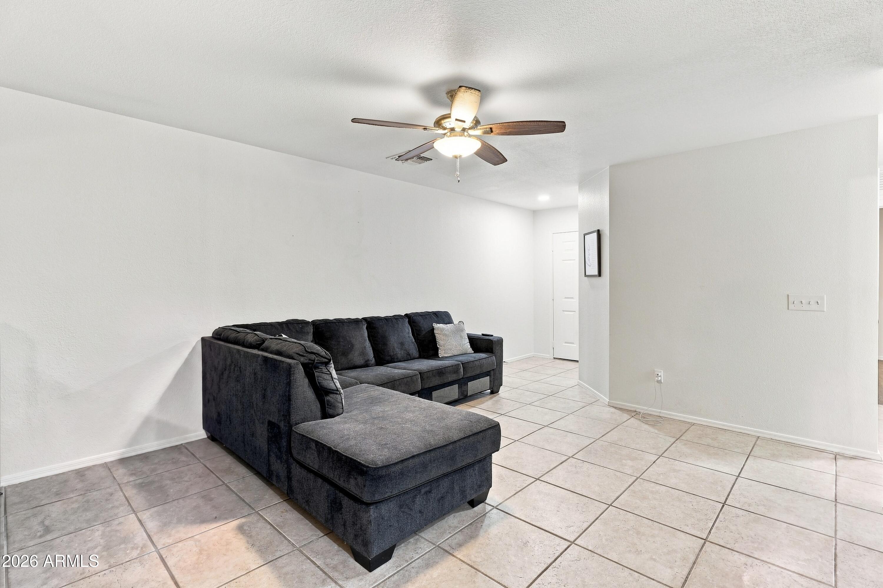ARIZONA GOLDFIELD - Residential