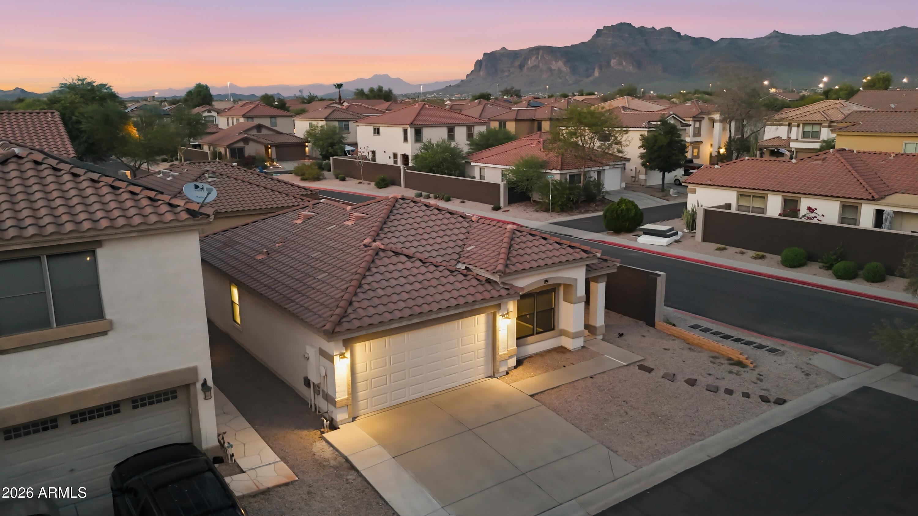 ARIZONA GOLDFIELD - Residential