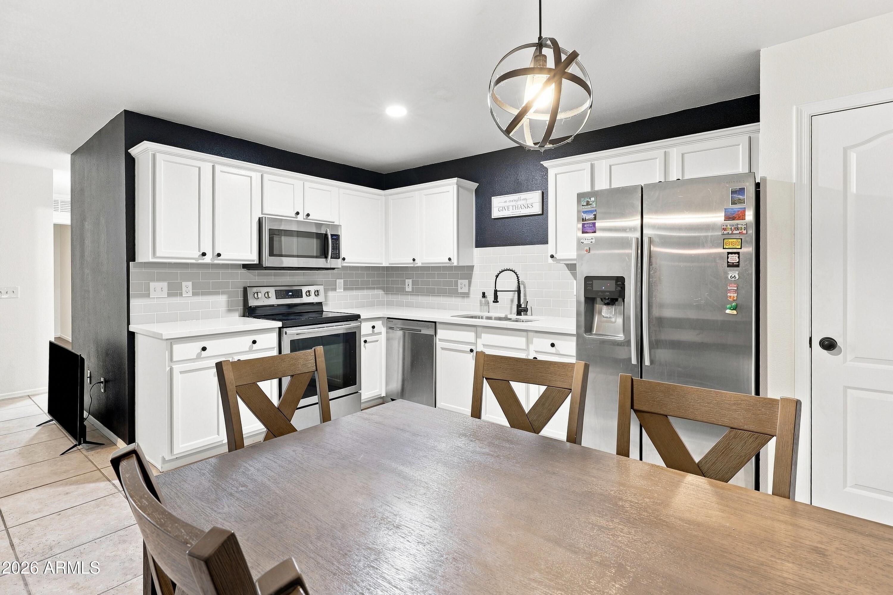 ARIZONA GOLDFIELD - Residential