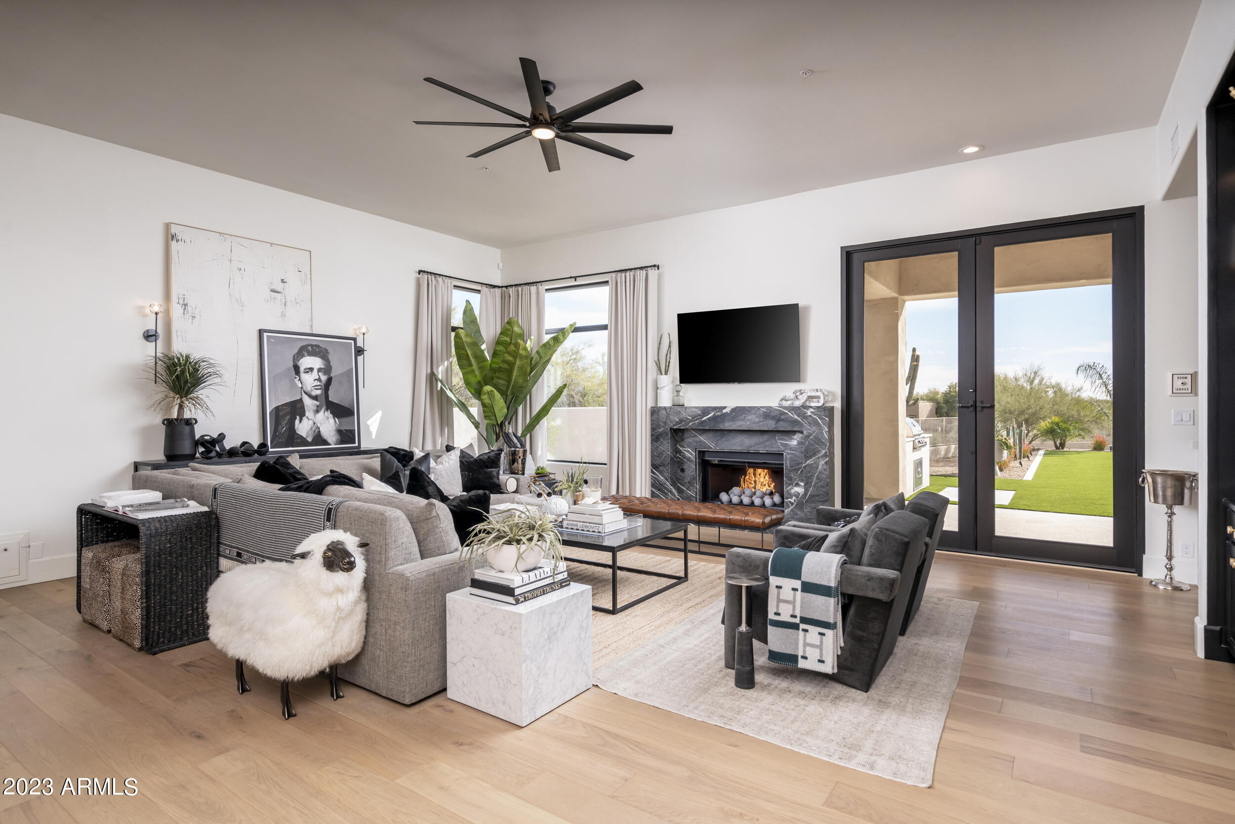 TIERRA BELLA - Residential