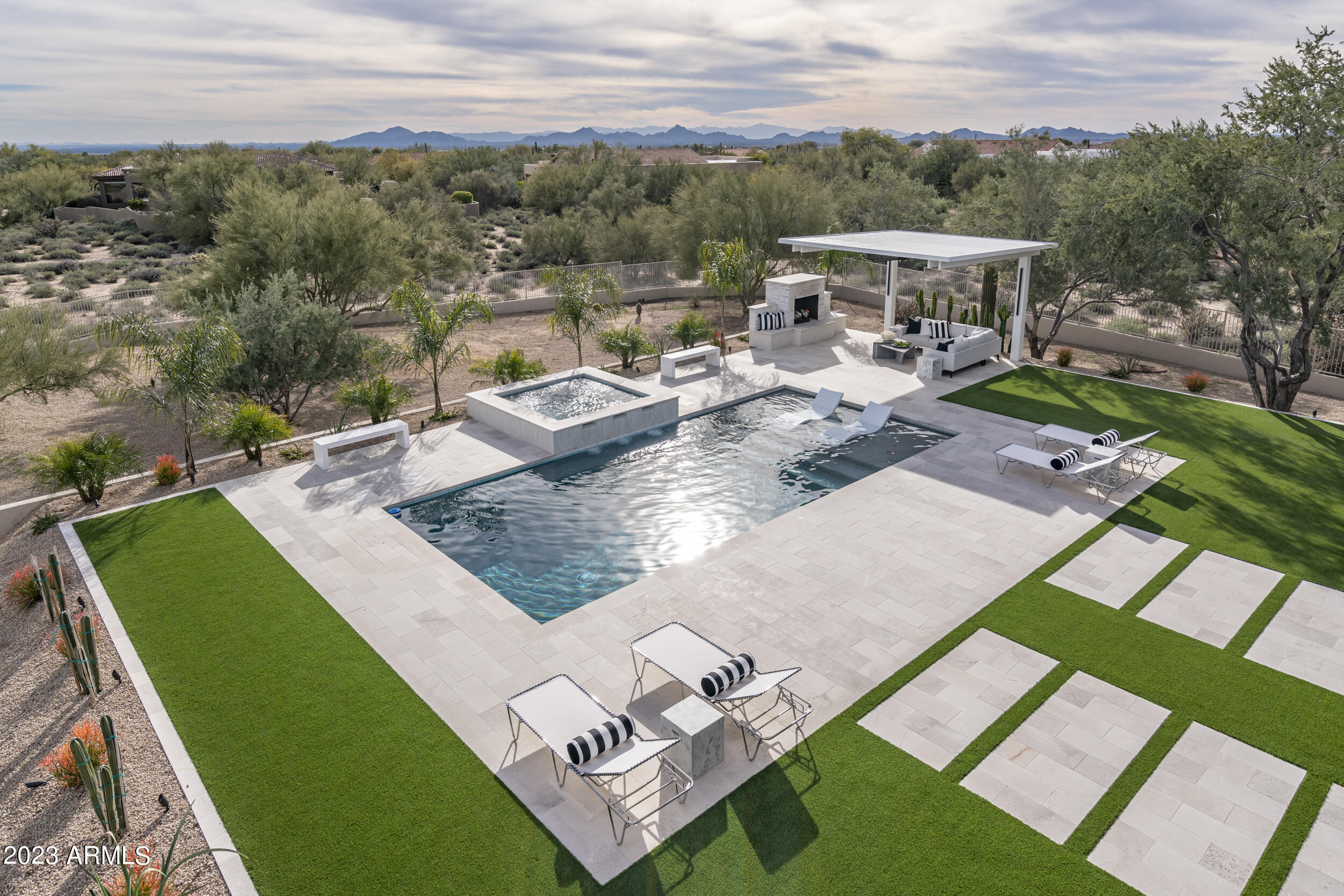TIERRA BELLA - Residential