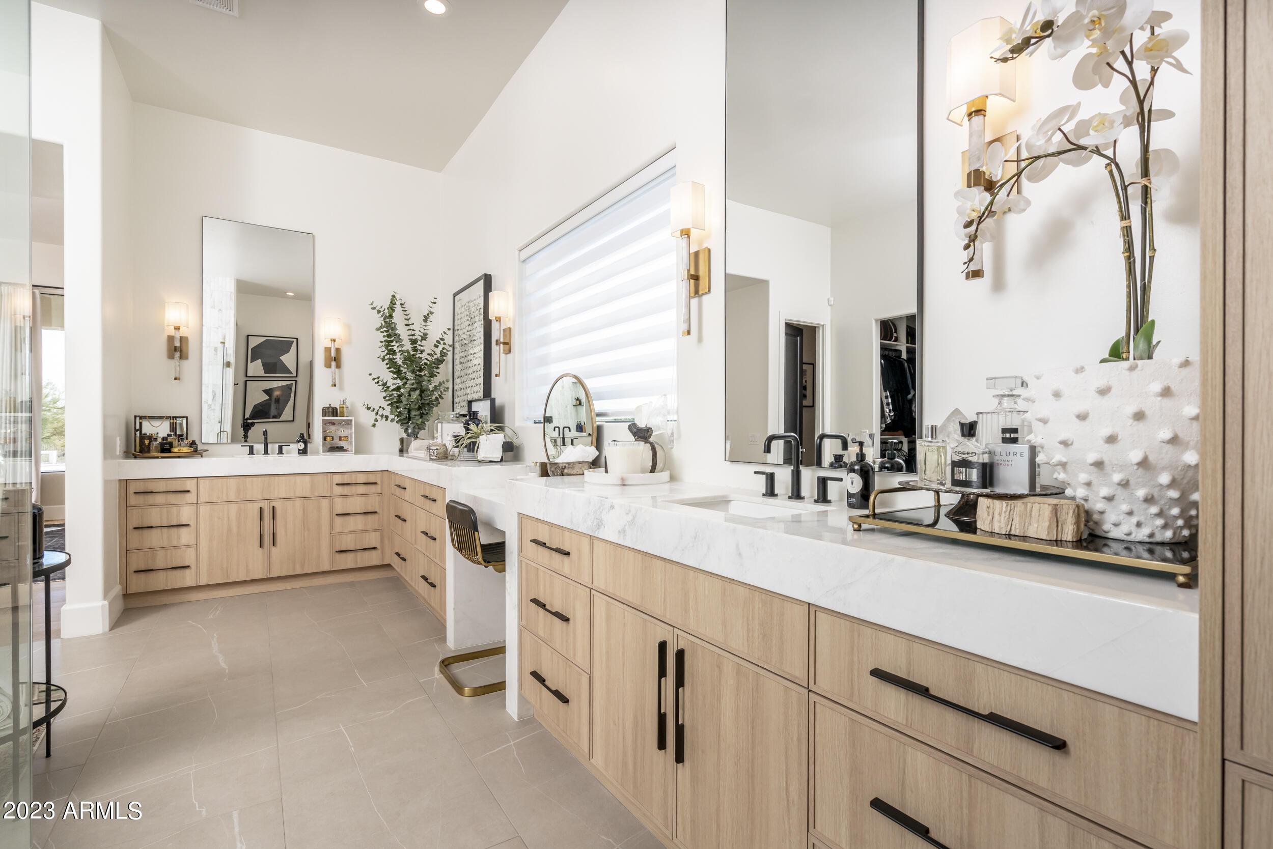 TIERRA BELLA - Residential