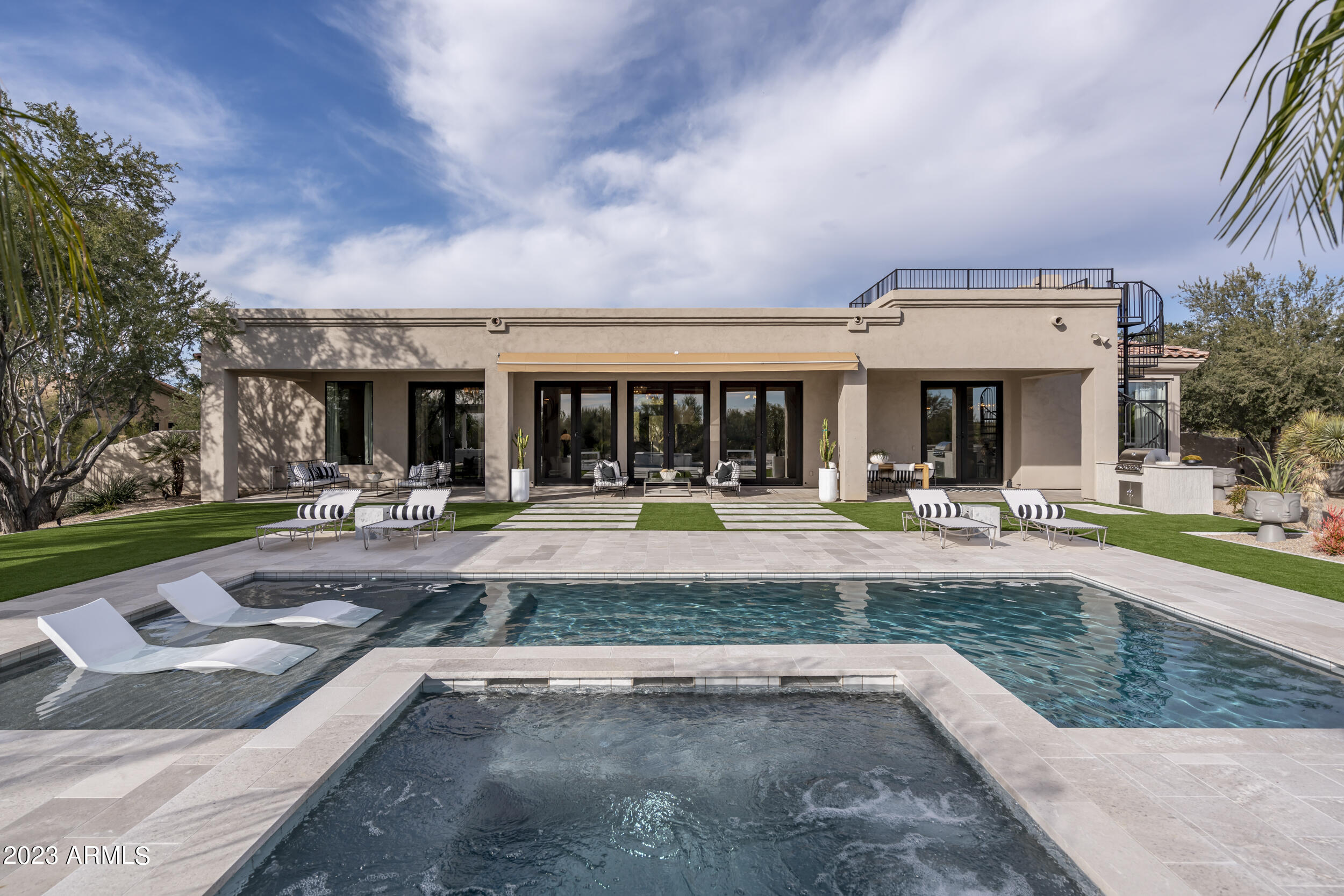 TIERRA BELLA - Residential