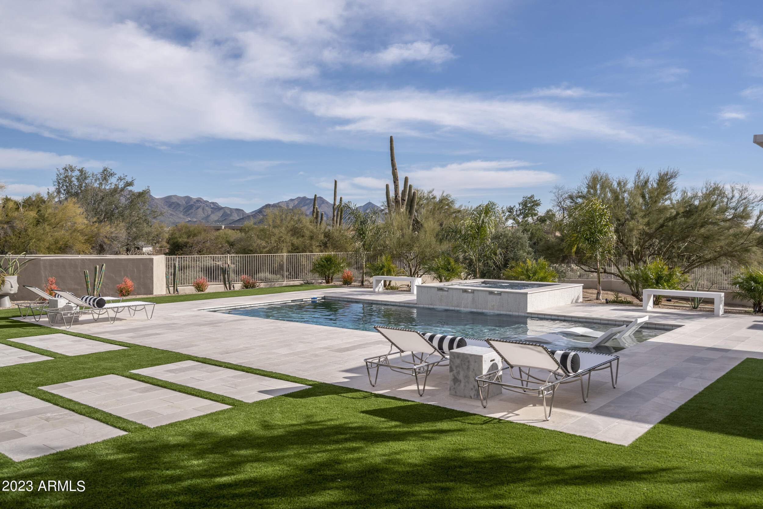 TIERRA BELLA - Residential