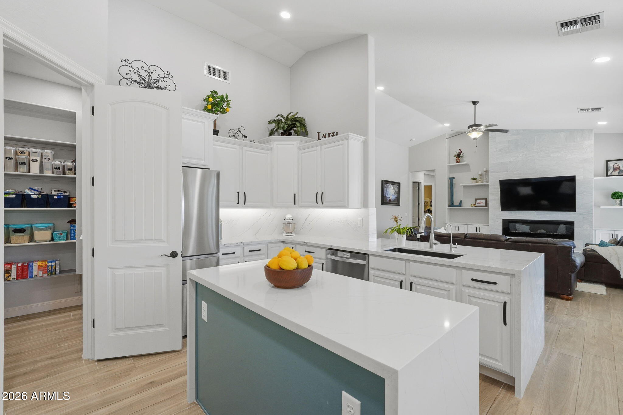 CREEKSIDE ESTATES - Residential