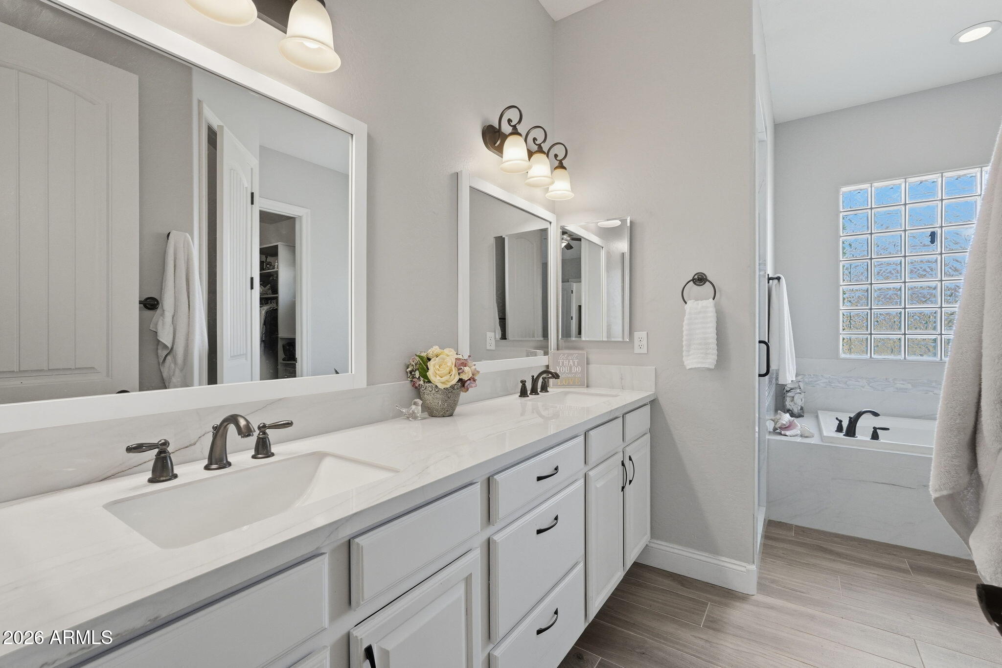 CREEKSIDE ESTATES - Residential