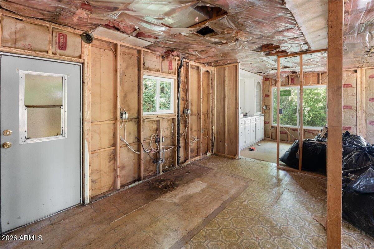 under 5 acres - Residential