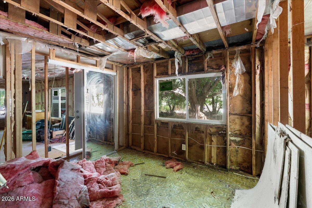 under 5 acres - Residential