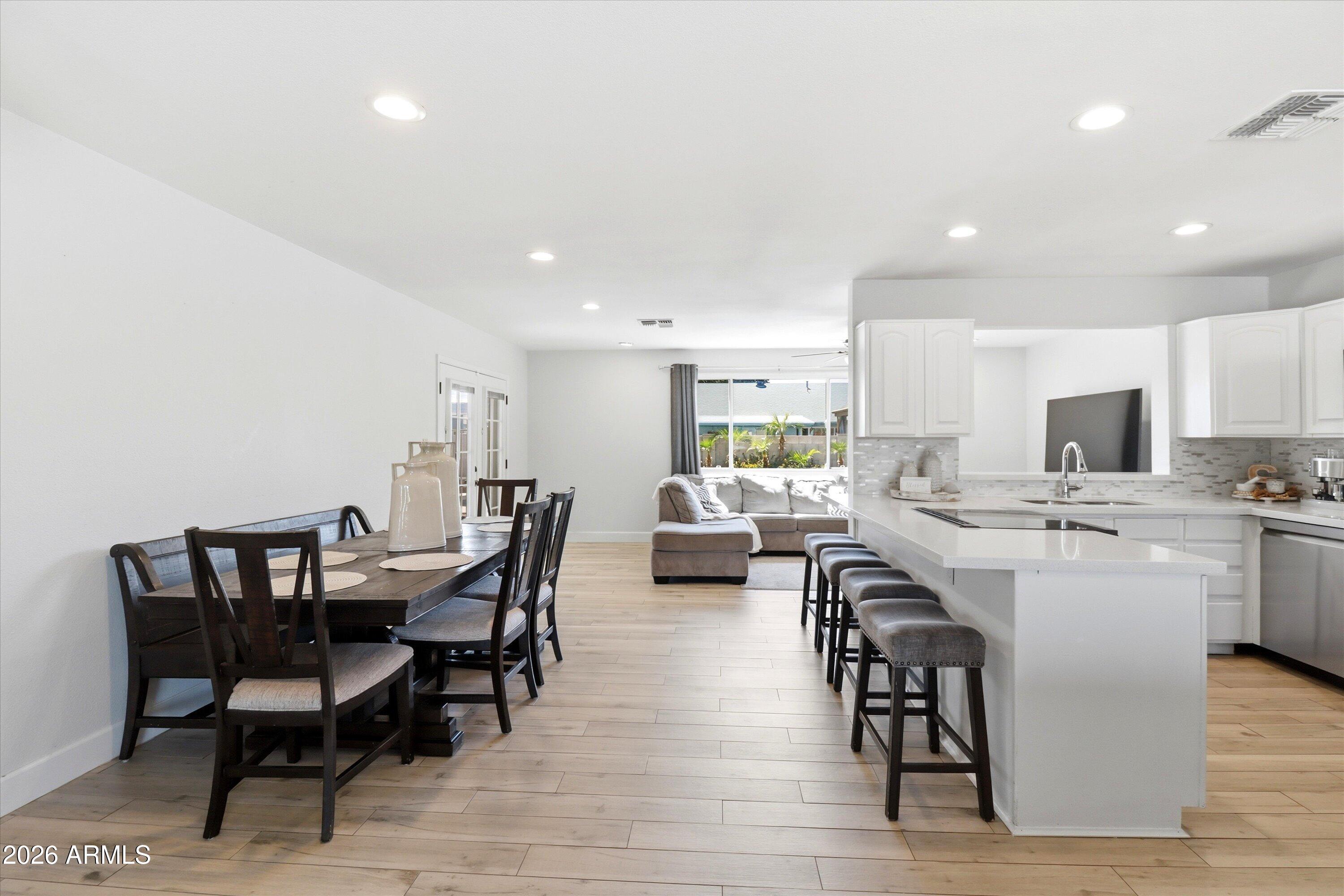 GREEN MEADOWS NO. 3 - Residential