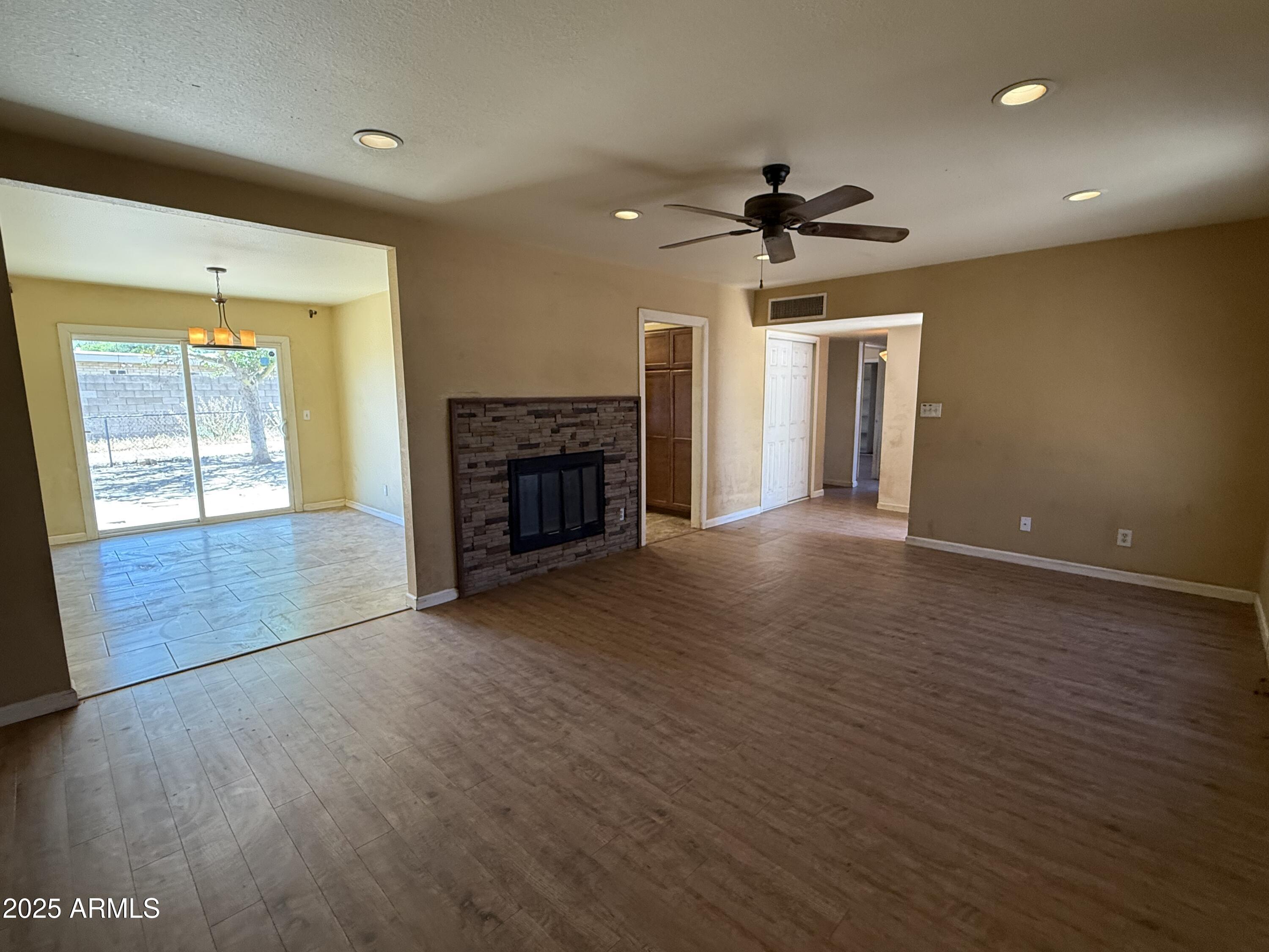 THE MEADOWS - Residential