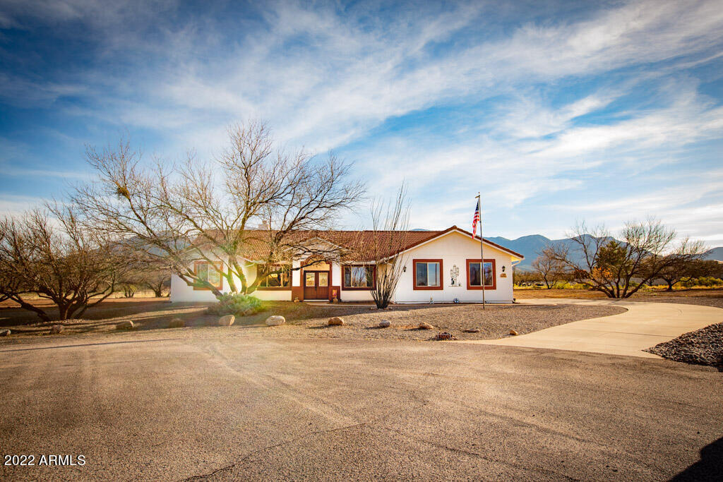 MOUNTAIN SHADOWS PHASE F - Residential