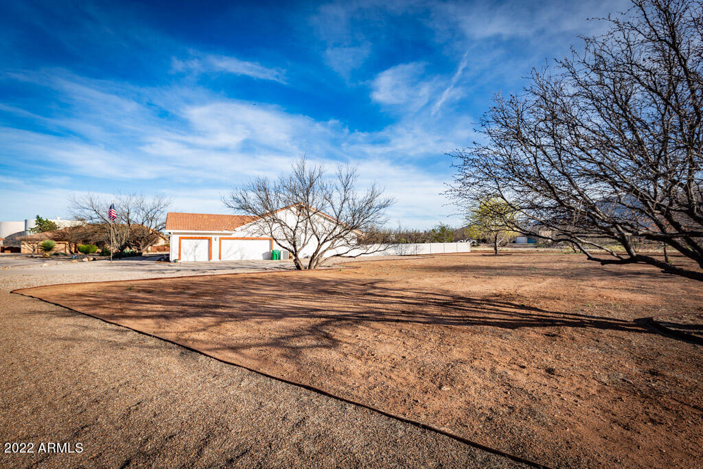 MOUNTAIN SHADOWS PHASE F - Residential