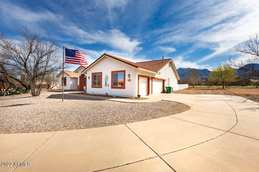 MOUNTAIN SHADOWS PHASE F - Residential