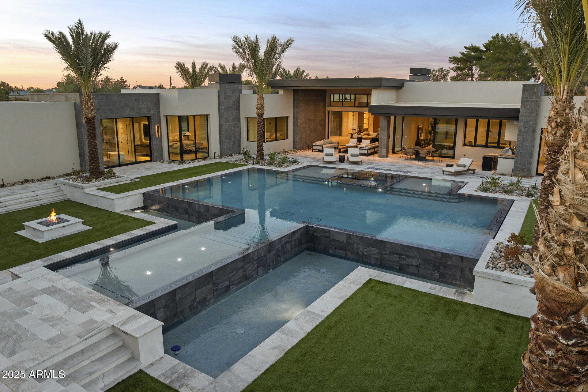 DESERT ESTATES UNIT 1 LOT 20 - Residential
