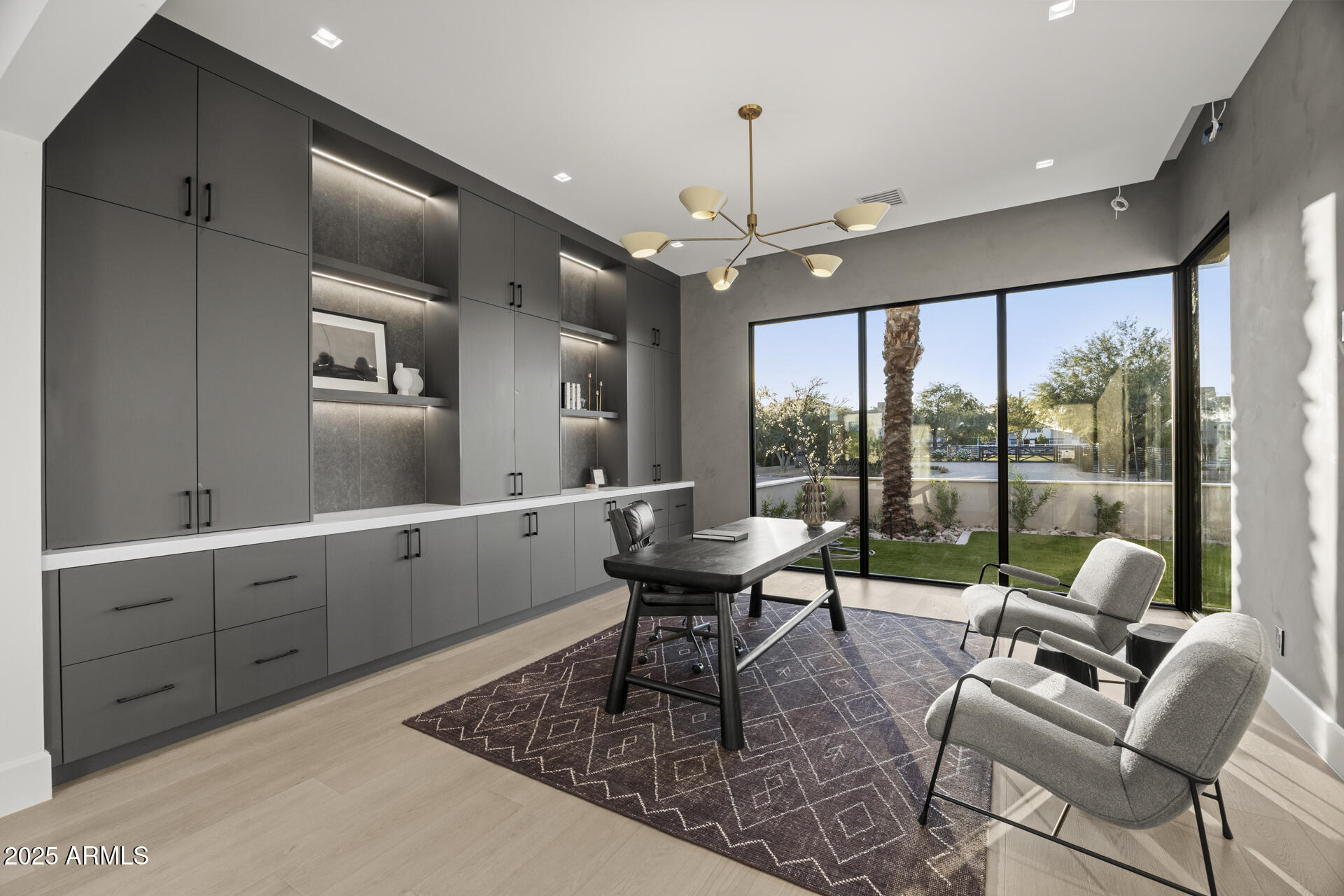 DESERT ESTATES UNIT 1 LOT 20 - Residential