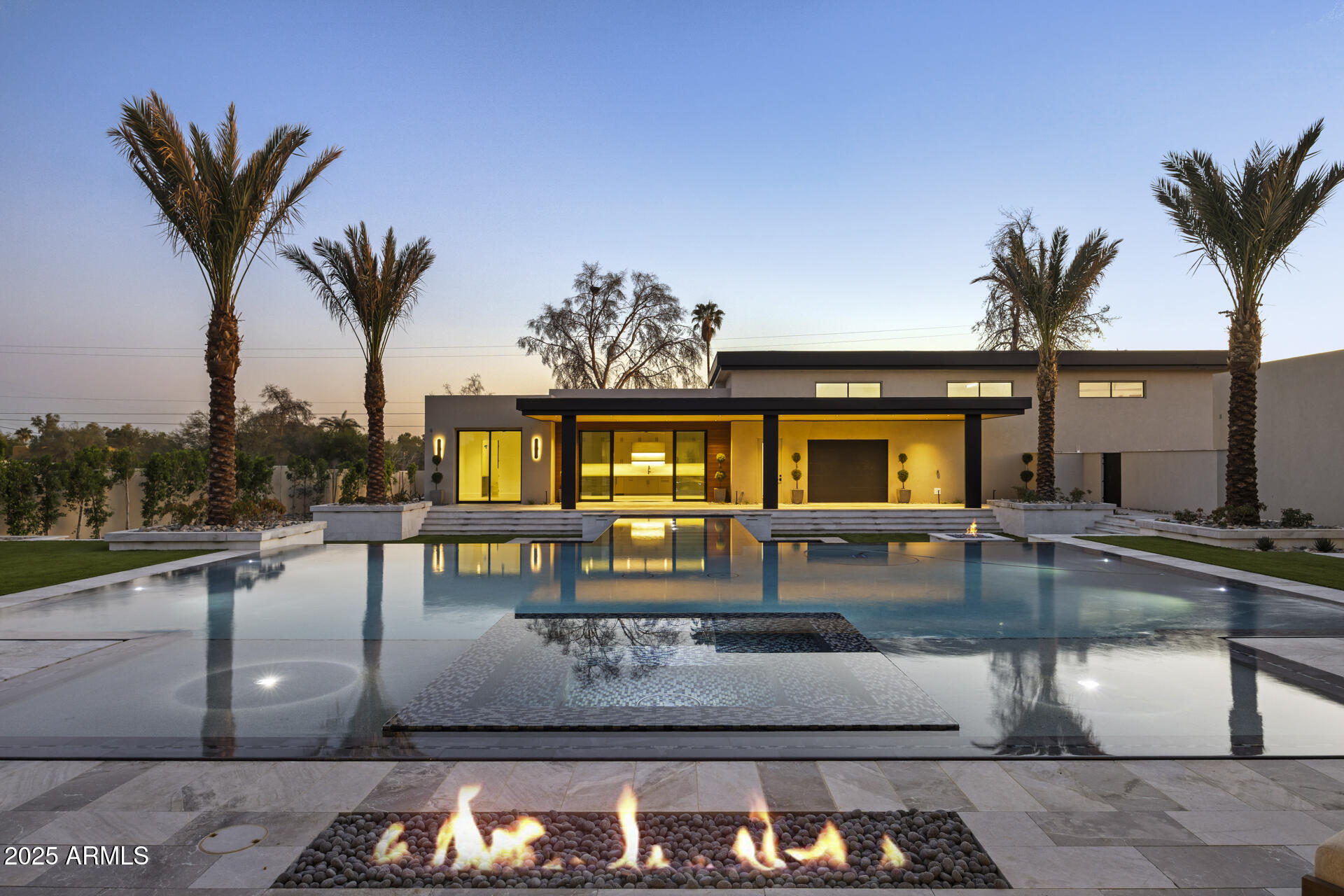 DESERT ESTATES UNIT 1 LOT 20 - Residential