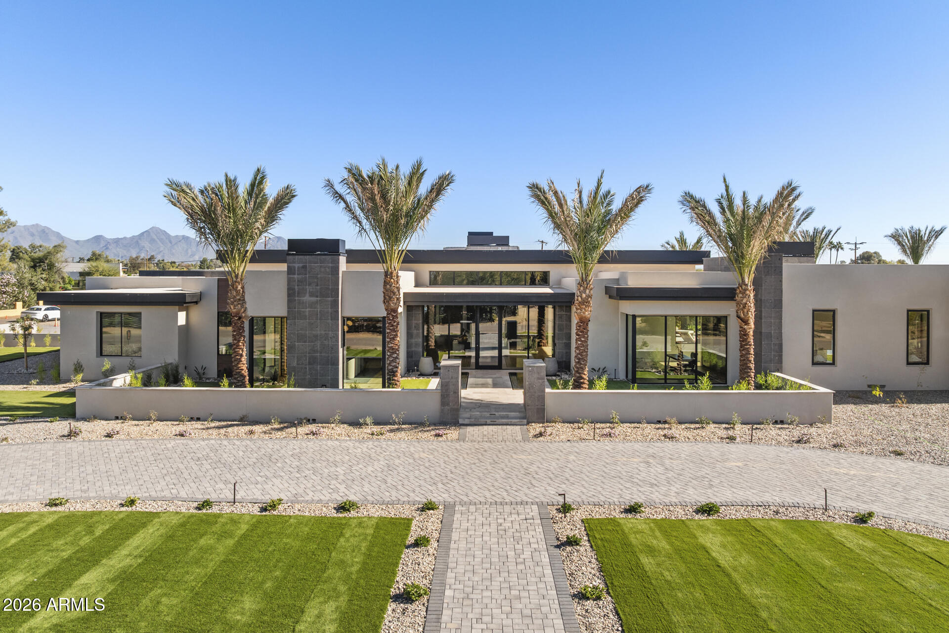 DESERT ESTATES UNIT 1 LOT 20 - Residential