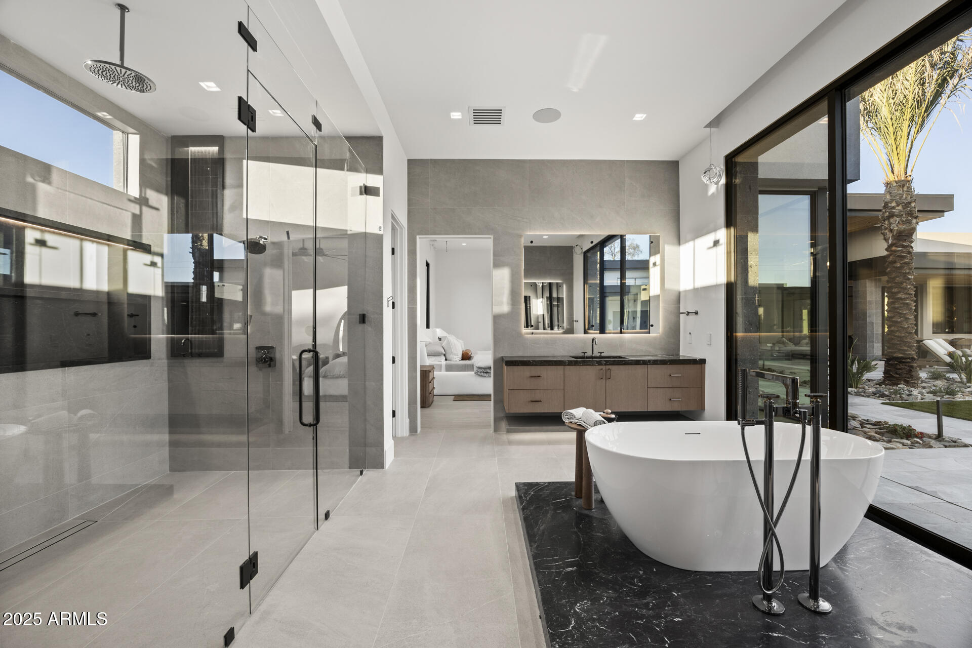 DESERT ESTATES UNIT 1 LOT 20 - Residential