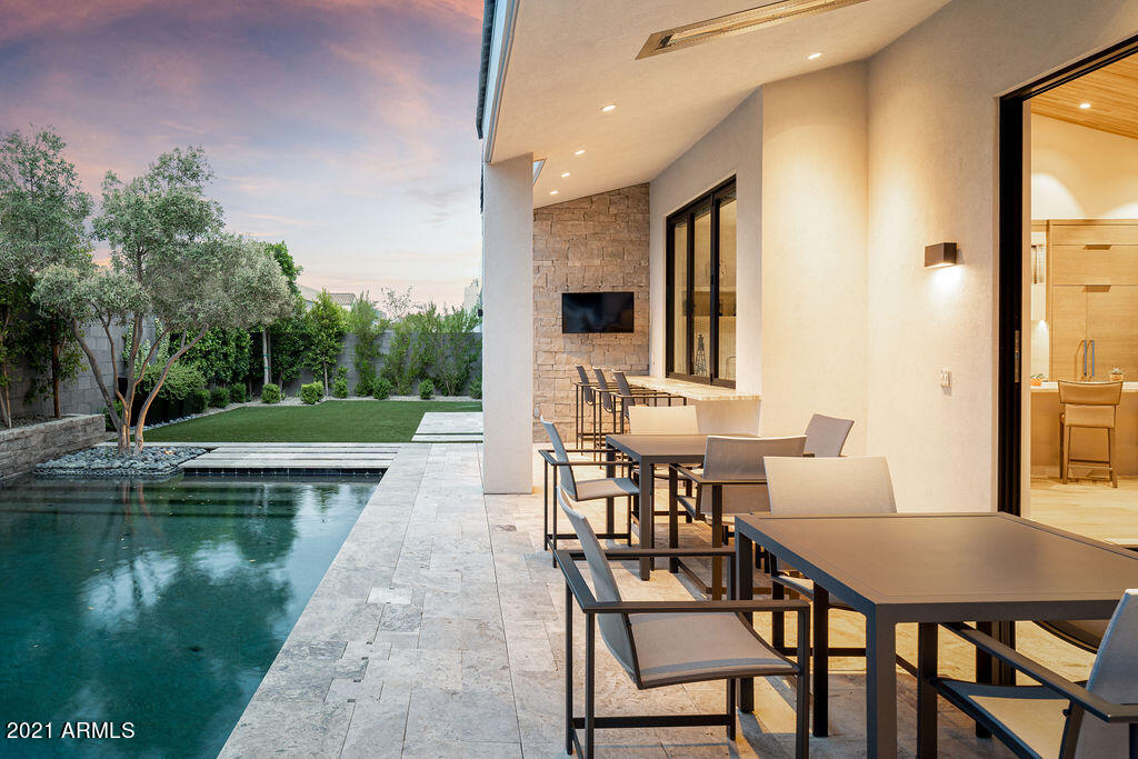 RITZ-CARLTON PARCEL B - Residential