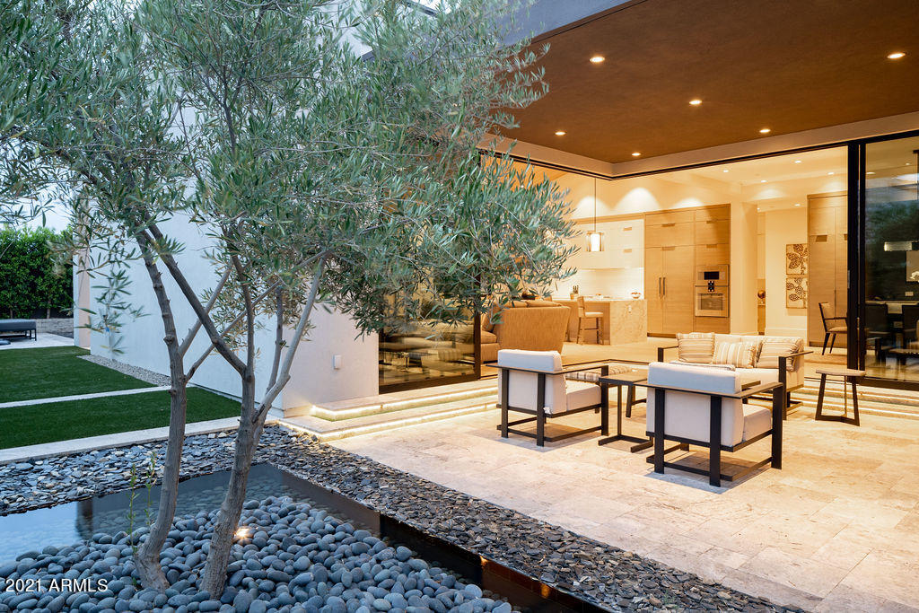RITZ-CARLTON PARCEL B - Residential