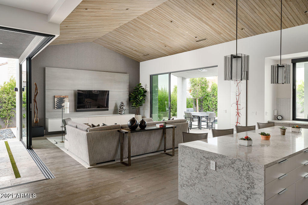 RITZ-CARLTON PARCEL B - Residential