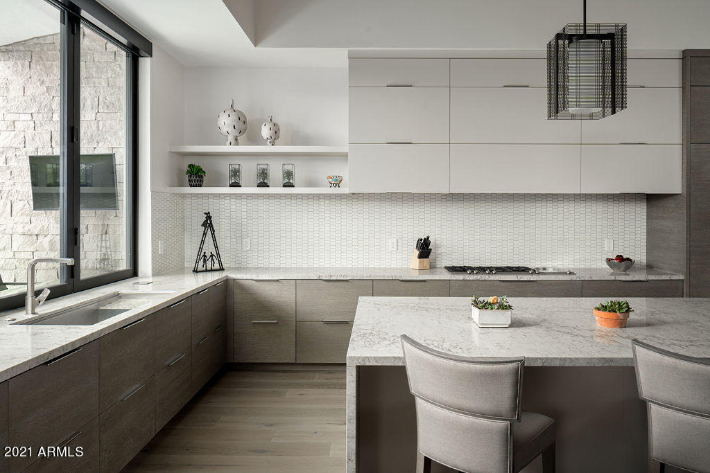 RITZ-CARLTON PARCEL B - Residential